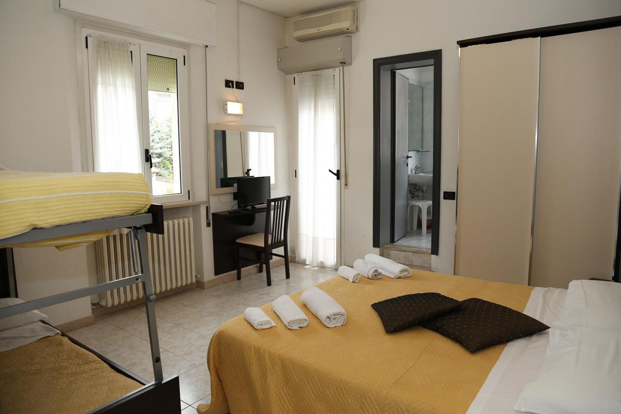 Hotel Villa Dina Ріміні Номер фото